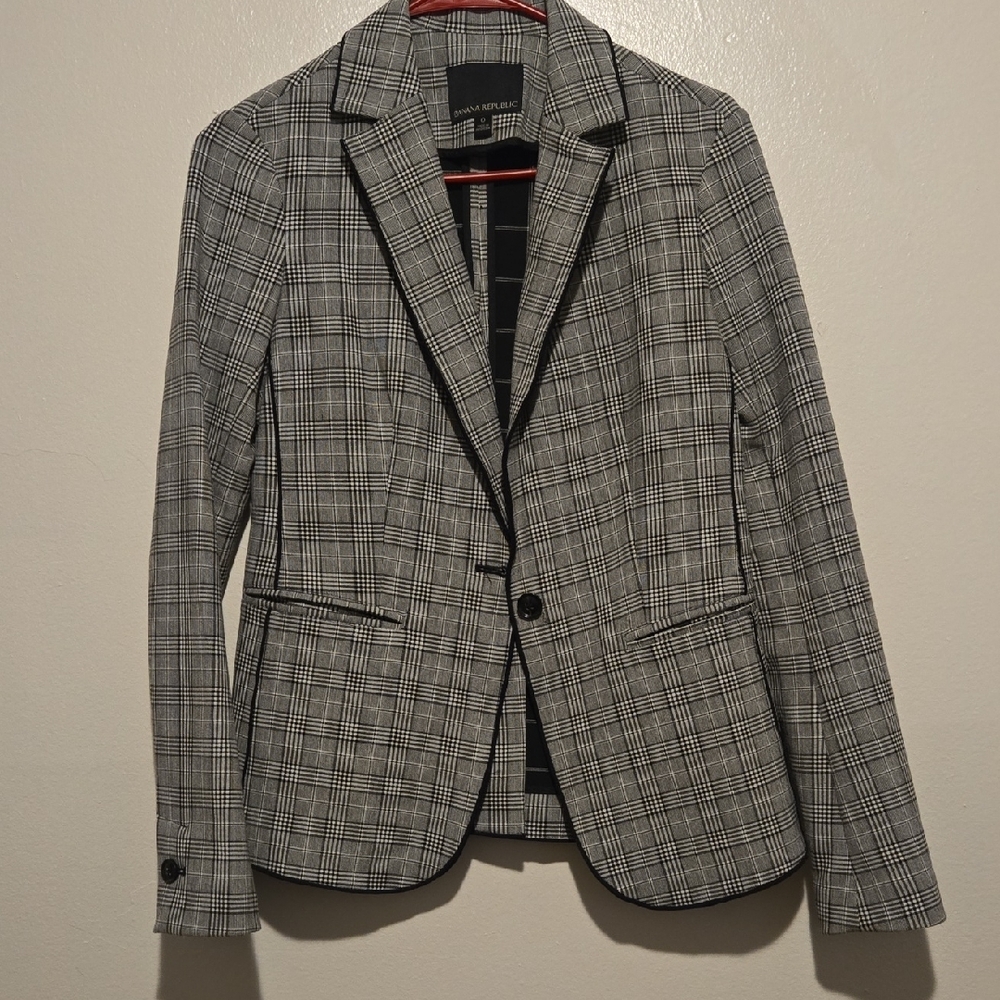 Banana Republic Gray Plaid Blazer - Picture 3 of 5